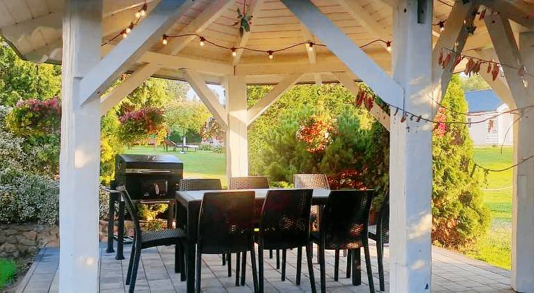 Holiday apartment with yard, barbeque & terrace — photo 4