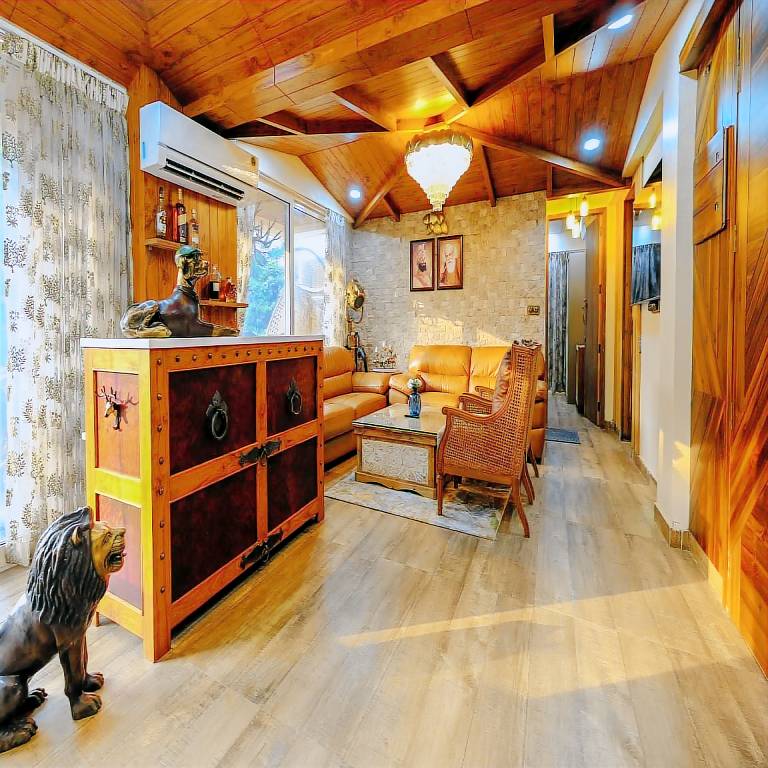 Vacation home with yard, pool & terrace — photo 3