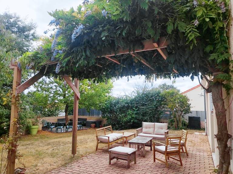 Family-friendly wonderful vacation home with garden, grill & terrace | Garden view | Dogs allowed — photo 3
