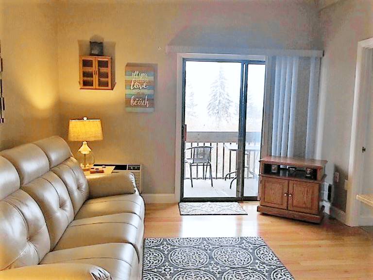 Condo Laconia