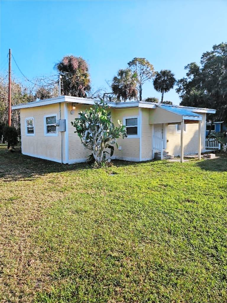 House Moore Haven
