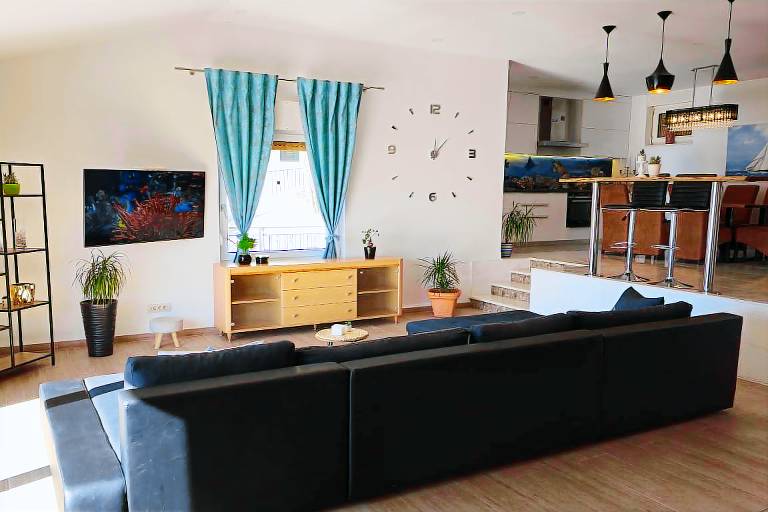 House with patio, BBQ & garden | Sea view — photo 2