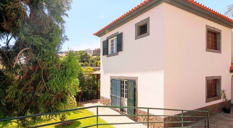 House with garden in Funchal