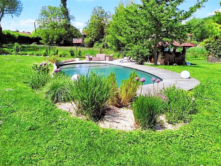Bed and breakfast  St-Genis-Laval