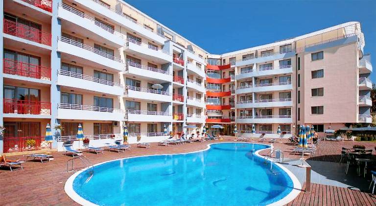 Holiday apartment with pool | Pet-friendly in Sunny beach