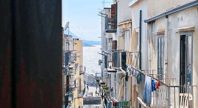 Holiday apartment with 2 rooms for 5 persons — photo 4