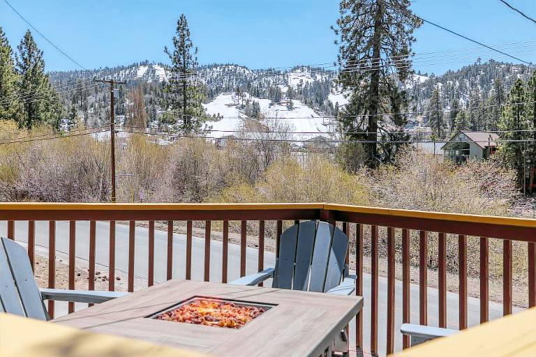 Walk to Ski Resort: Mtn-View Cabin w/ Hot Tub! — photo 2