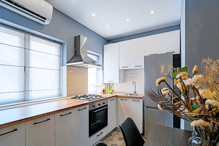 Holiday apartment with fast internet | Close to Palace of the Parliament — photo 3