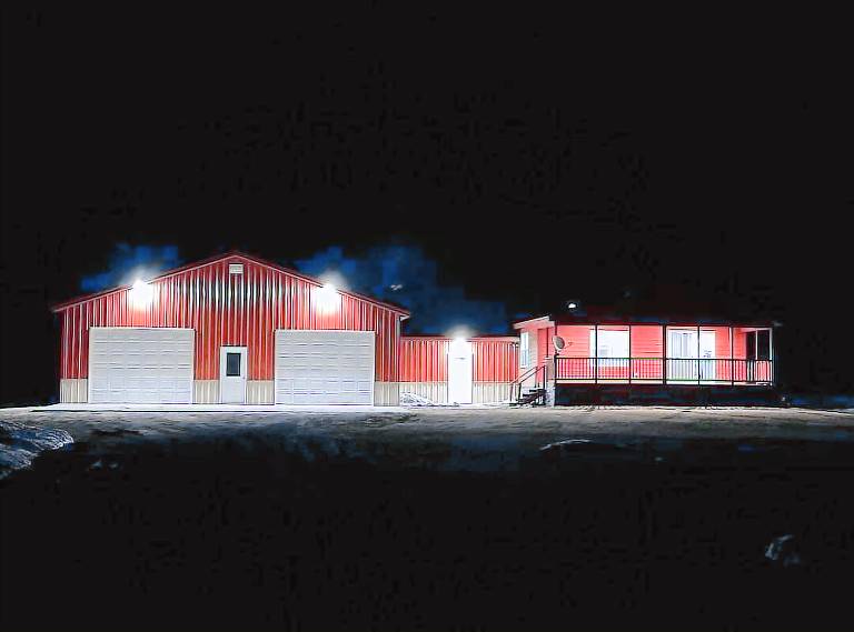 House  Devils Lake