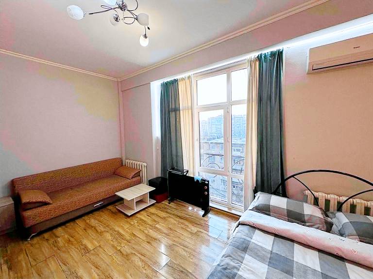 Holiday apartment with garden — photo 2