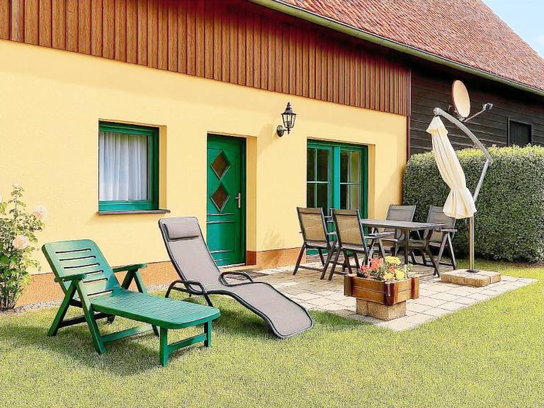 Ferienwohnung mit Hund in Qualzow, Mecklenburgische Seenplatte f&uuml;r max. 4 Personen