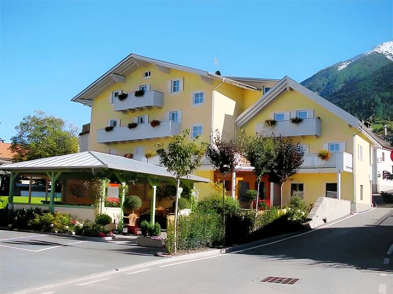 Appartamento con servizi da hotel Sluderno