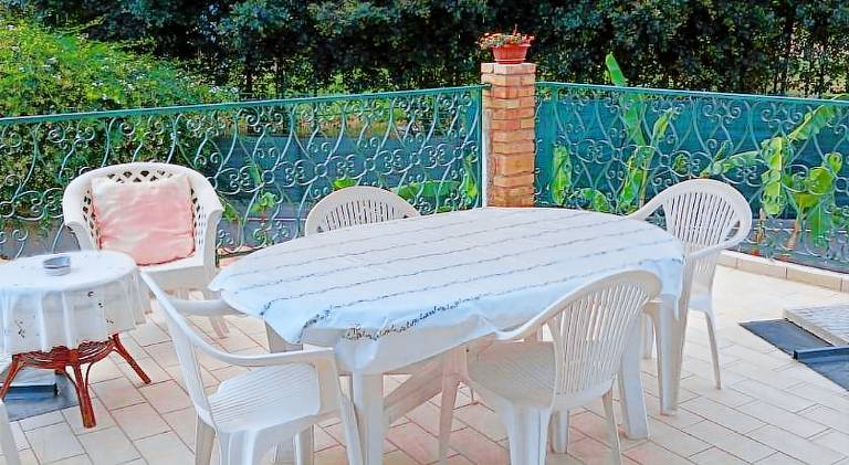 Pleasant vacation home with terrace | Dogs allowed — photo 5