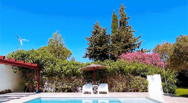 Vacation home with pool | Pets are welcome — photo 3