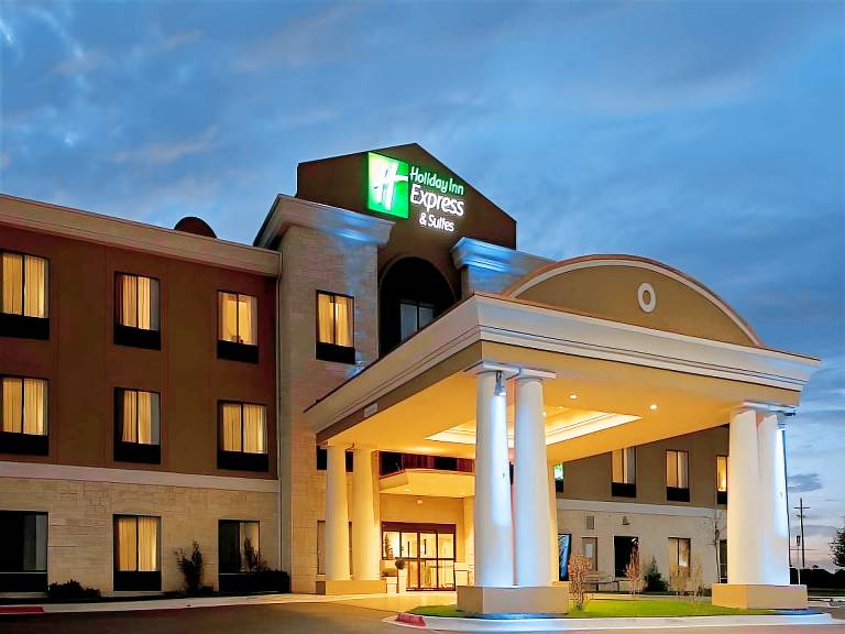 Holiday Inn Express Hotel & Suites Amarillo South By IHG in Amarillo, TX