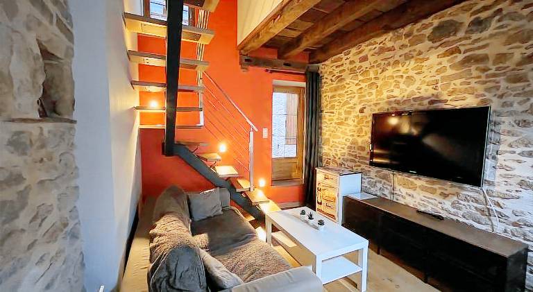 Apartment with 2 rooms for 4 persons — photo 2