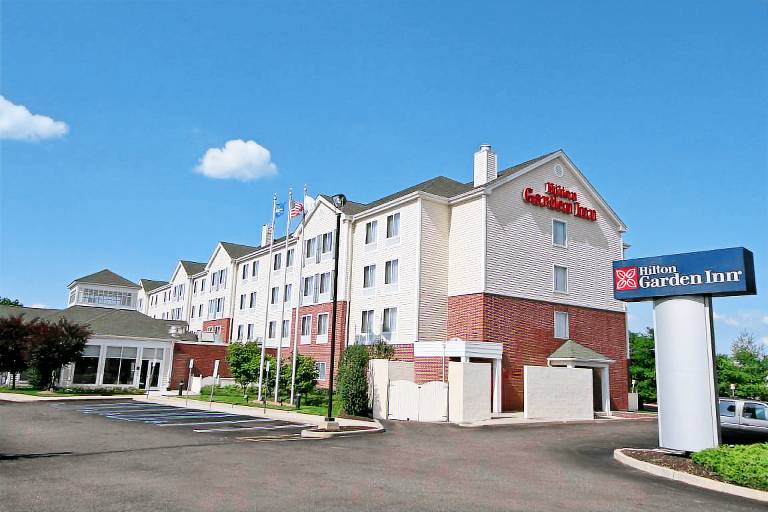 Hilton Garden Inn Westbury in Westbury, NY