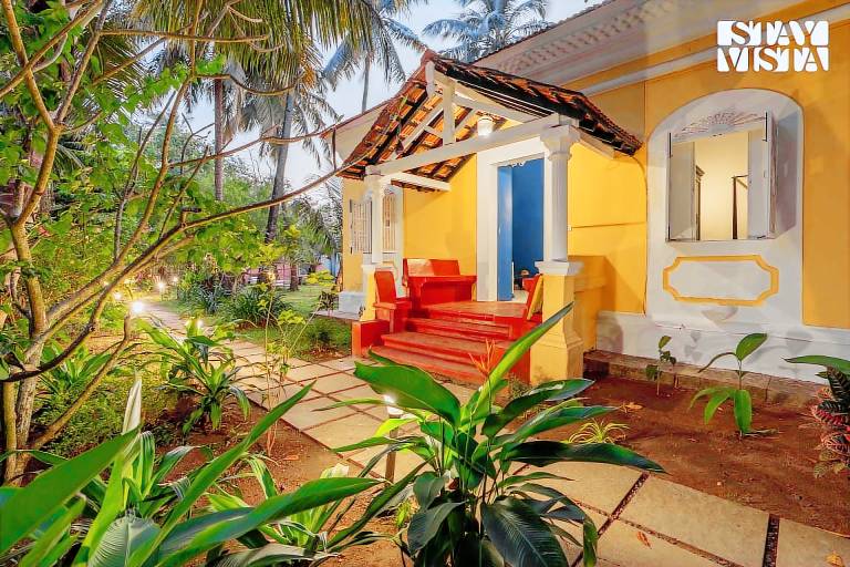 Villa with pool, jacuzzi & yard | Close to the beach | Pets allowed — photo 5
