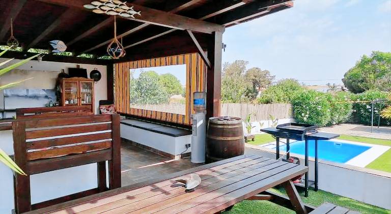 Villa with terrace, garden & BBQ — photo 4