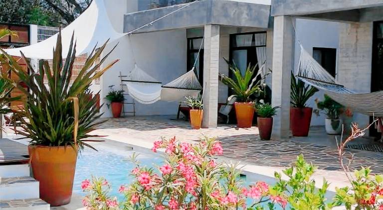 Nice holiday apartment with pool, patio & yard | Pet-friendly in Oaxaca