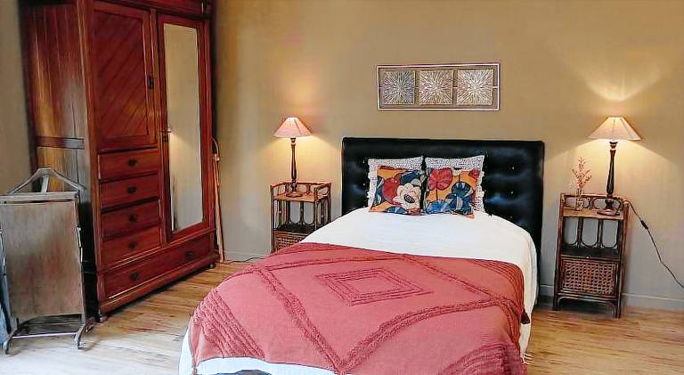 Vacation home with barbeque, garden & patio | Pets allowed in Saint-Valery-en-Caux