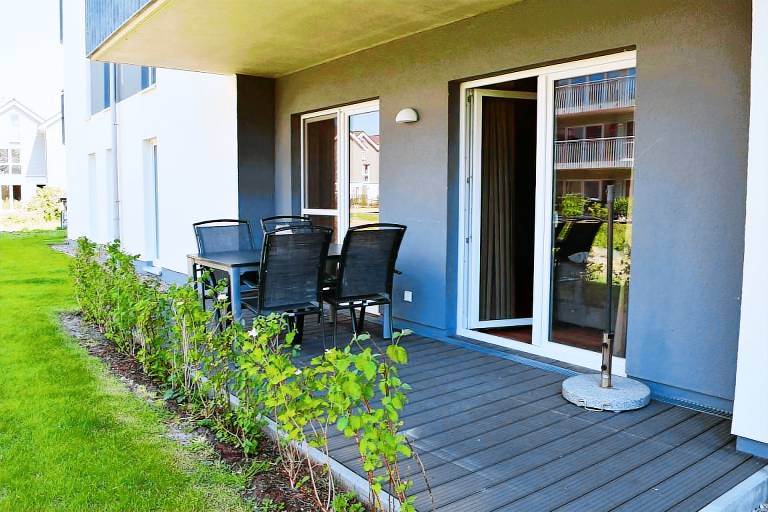 Moderne, hochwertige Ferienwohnung, Erdgeschoss, Sauna, Terrasse, strandnah in Wangerland