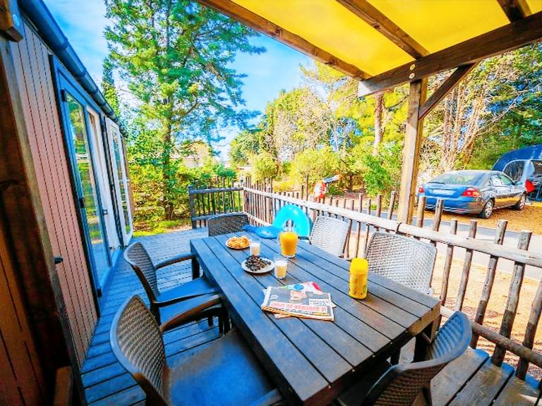 Mobile home with pool | Pets allowed — photo 2