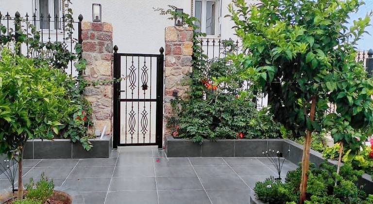 Holiday apartment with garden — photo 5