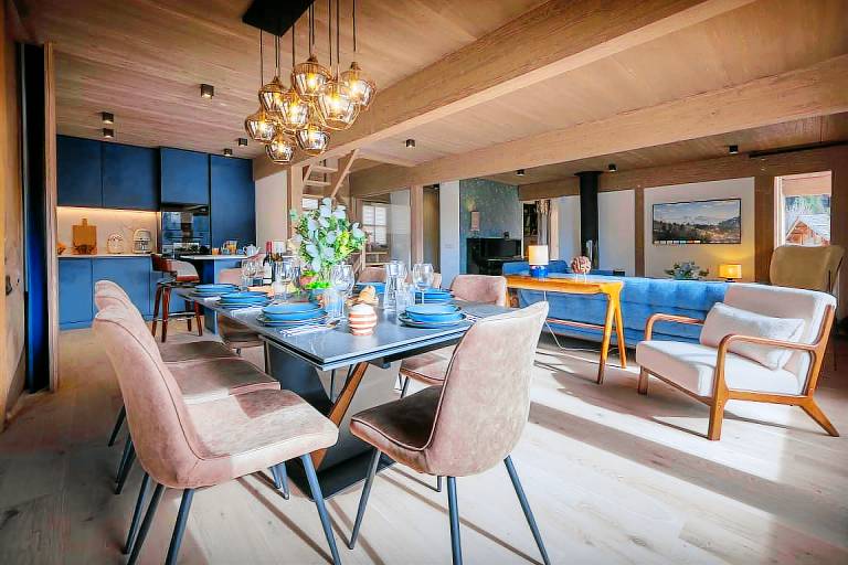 4 star chalet for 11 (9 adults) -sauna, hot tub, home cinema - OVO Network — photo 5