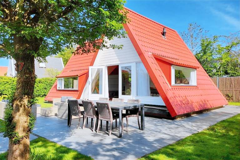 Fully equipped lovely house with yard & terrace | Dogs allowed in Callantsoog