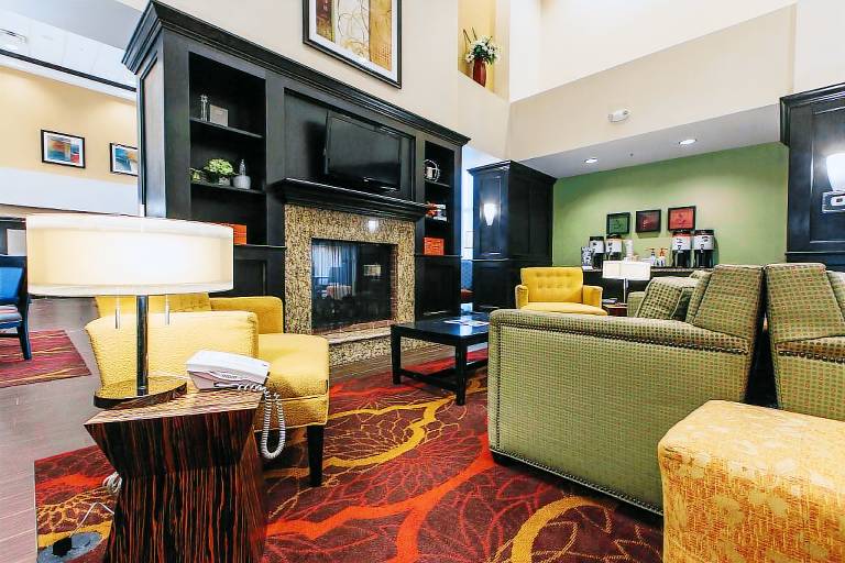 Hampton Inn & Suites Effingham — photo 5