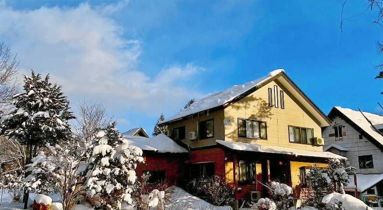 Chalet with 4 rooms for 12 persons in Hakuba