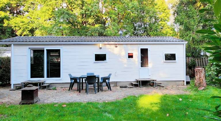 Nice chalet with pool | Pets are welcome in Epe
