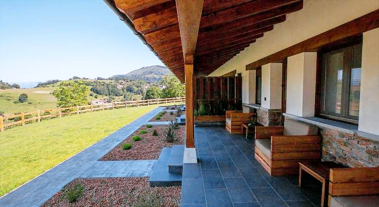 Holiday apartment with BBQ, patio & yard | Suitable for remote work — photo 3