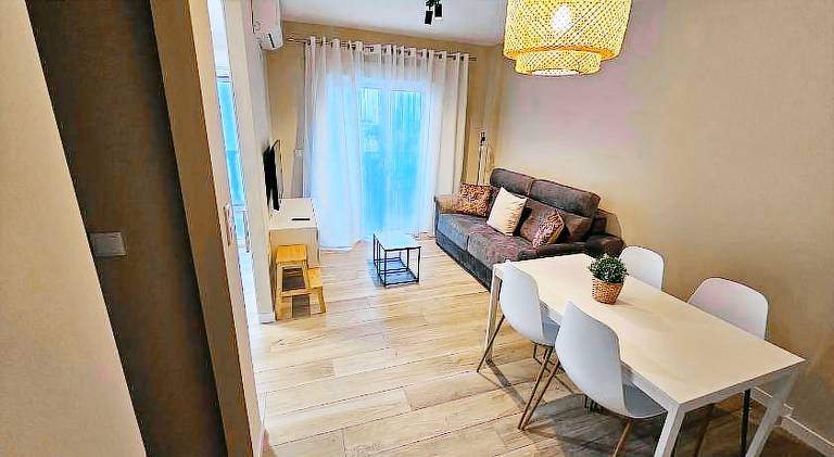 Apartment with pool — photo 2