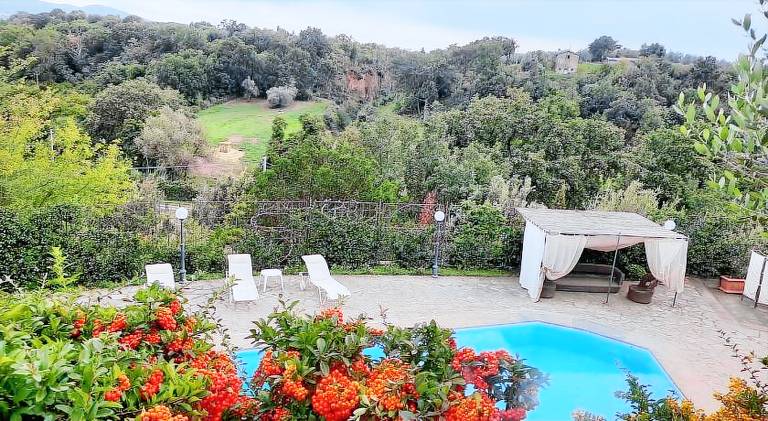 Vacation home with patio, pool & barbeque | Dogs allowed — photo 5