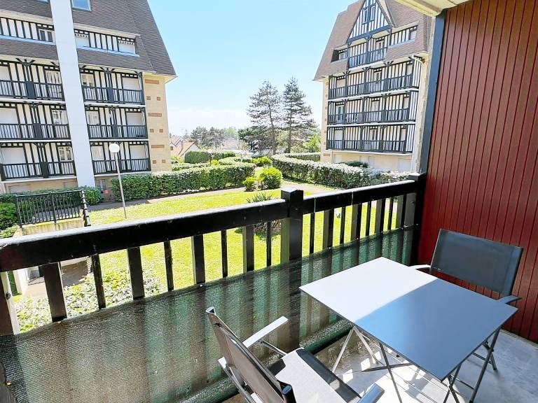Holiday apartment with 2 rooms for 6 persons — photo 5