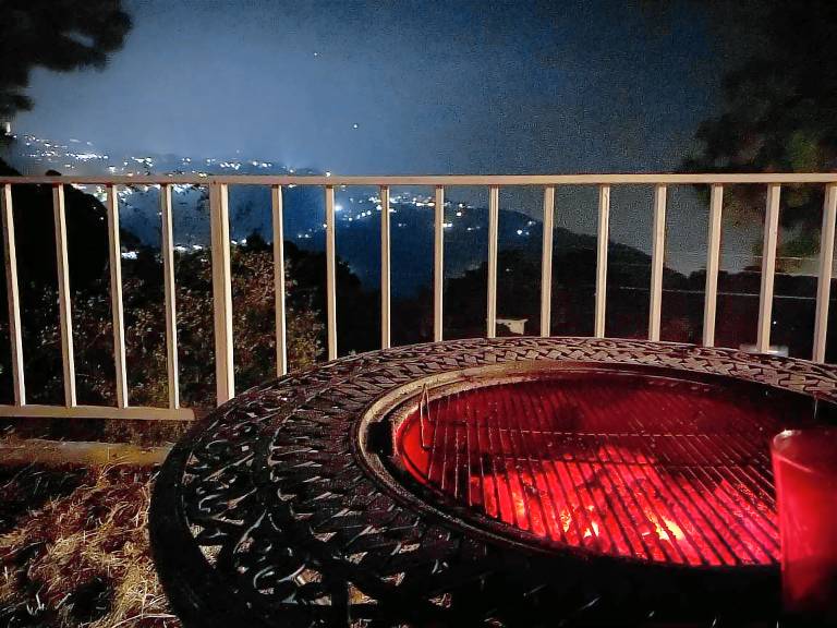 Ample house with yard & grill | Suitable for remote work | Pets are welcome — photo 3