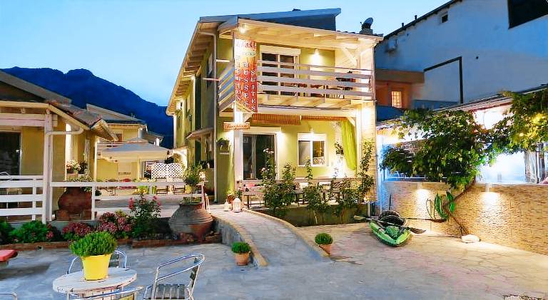 Holiday apartment with terrace & yard | Beach nearby | Dogs allowed — photo 5