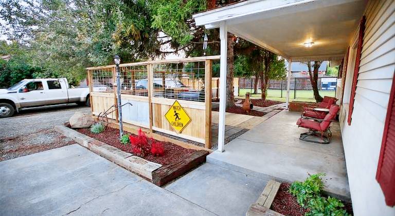 Vacation home with 4 rooms for 12 persons in Redmond, OR