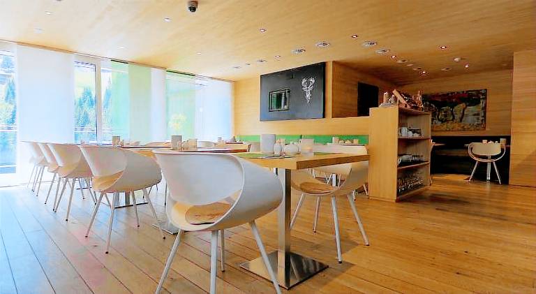 Serviced apartment with sauna & patio — photo 3