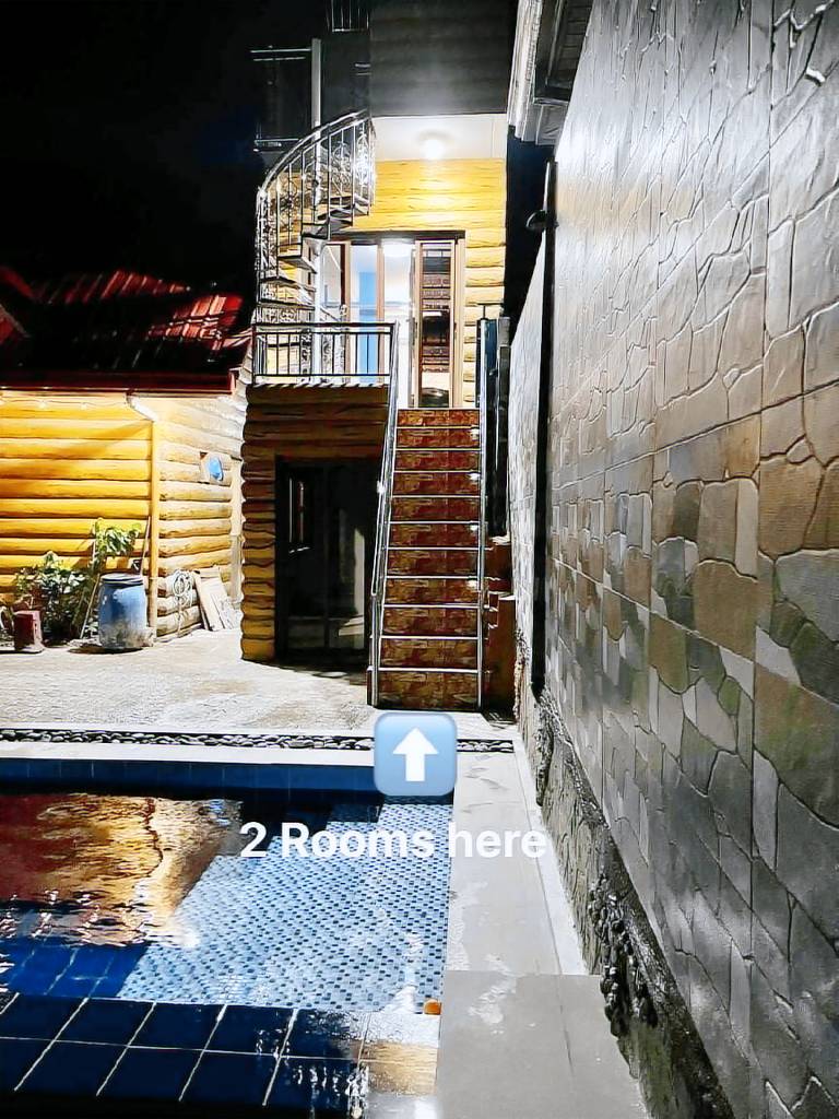 Vacation home with BBQ & pool — photo 3
