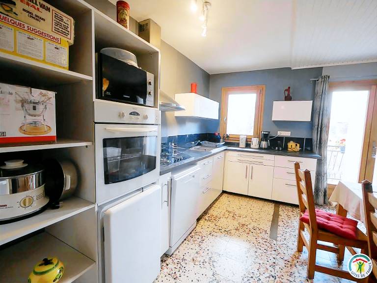 Gite with yard — photo 2