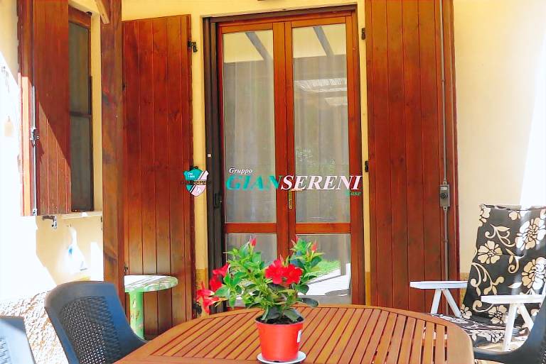 Rental apartment with garden — photo 2