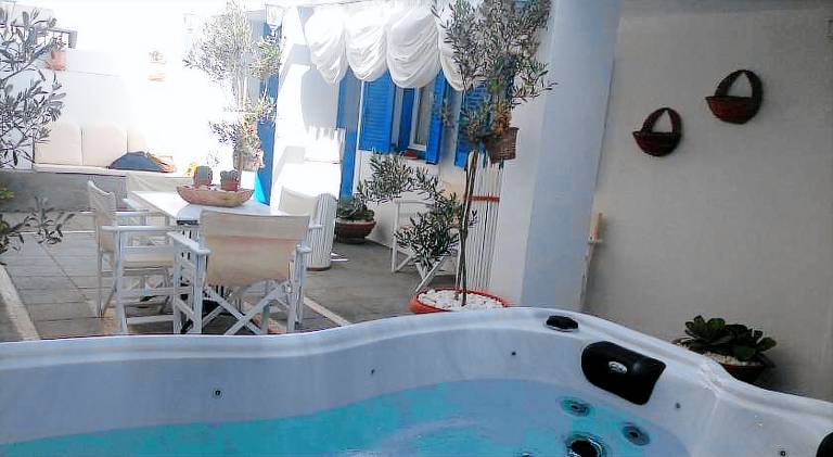 Villa with patio & hot tub — photo 5