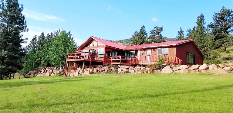 Lodge  Wolf Creek