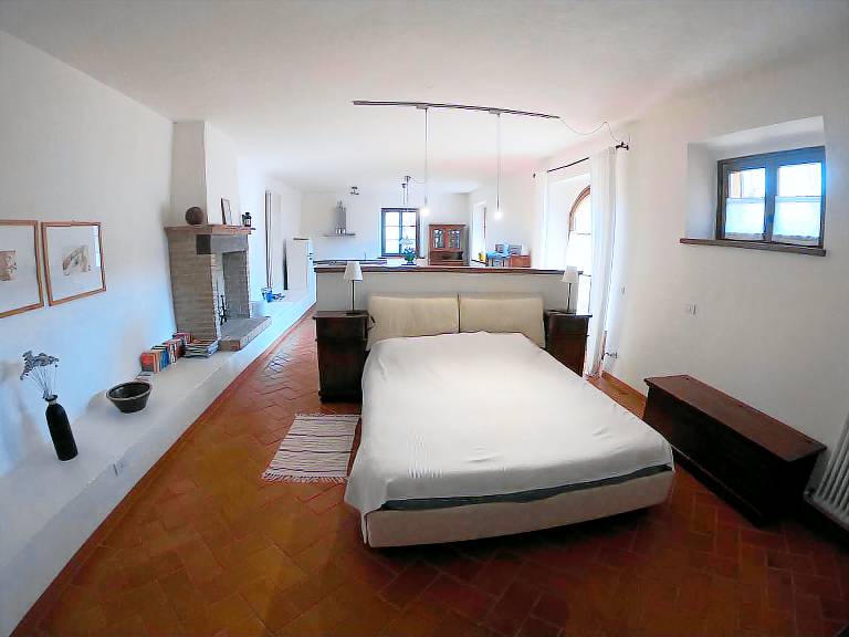 Holiday apartment with garden, pool & patio — photo 2