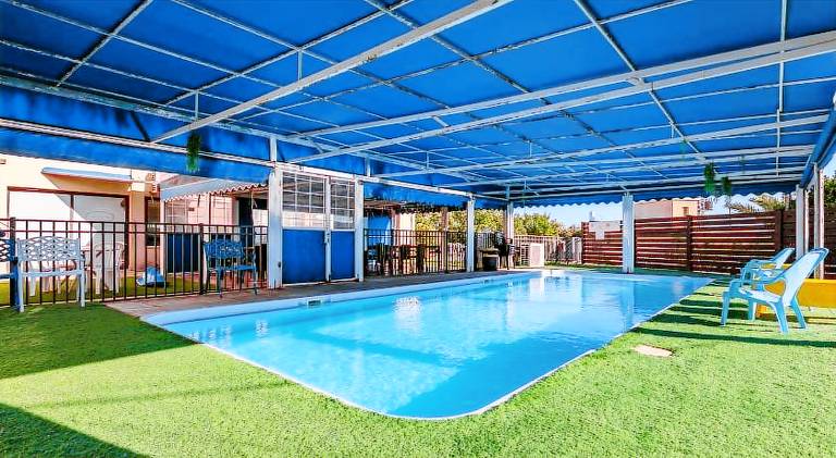 Charming serviced apartment with pool, garden & patio | Pets are welcome — photo 3