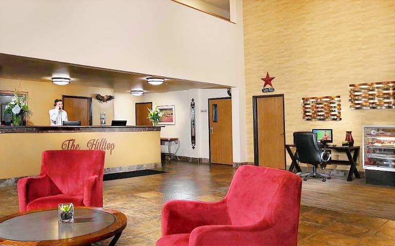 Coast Hilltop Inn — photo 4