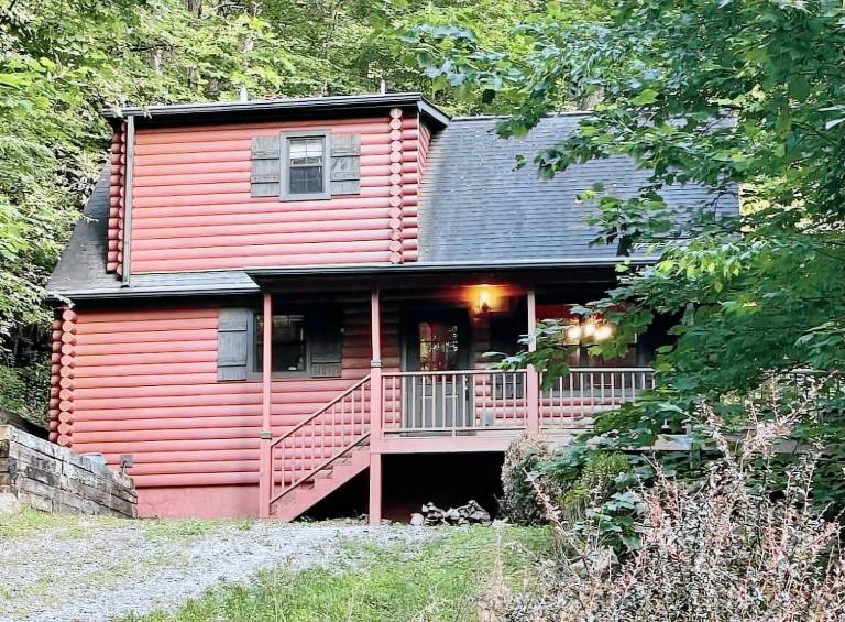 Cabin  Aquone